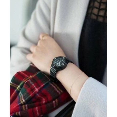 ZEGAREK DAMSKI CASIO LRW-200H 1BV (zd557b) + BOX Casio