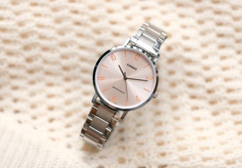ZEGAREK DAMSKI CASIO LTP-VT01D-4B2 + BOX (zd613l) Casio