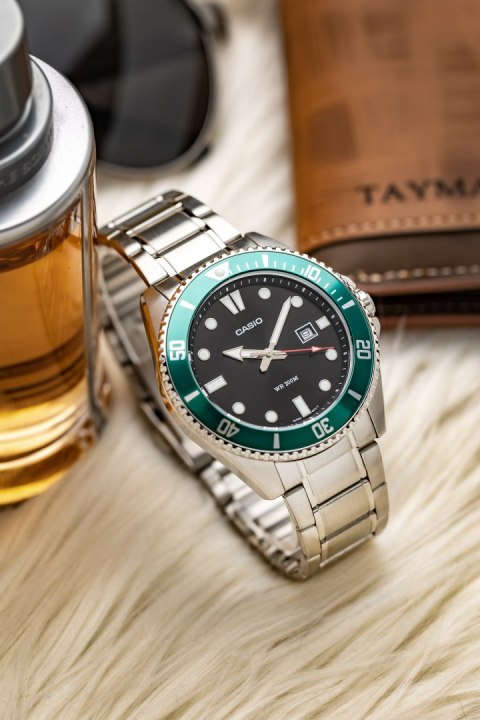 Zegarek Casio Collection MDV-107D-3AVEF Casio