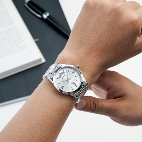 ZEGAREK MĘSKI CASIO MTP-1381D-7AVDF (zd076b) + BOX Casio