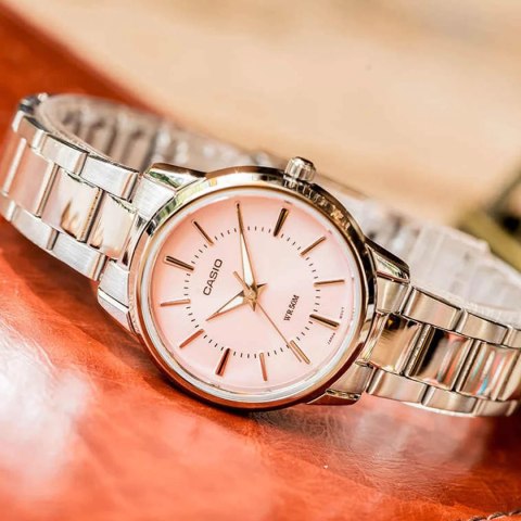 ZEGAREK DAMSKI CASIO LTP-1303D-4AVDF (zd591c) + BOX Casio