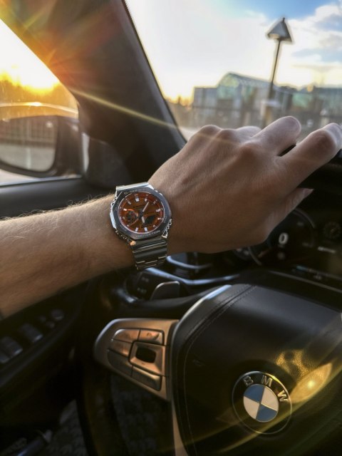 Zegarek Casio G-SHOCK GM-2110D-4AER Casio