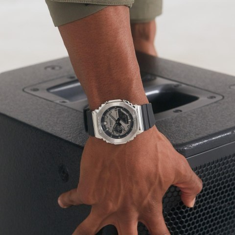 Zegarek Casio G-Shock GM-2100-1AER Casio