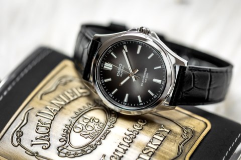 ZEGAREK MĘSKI CASIO MTS-RS100L-1A SZAFIR SOLAR + BOX Casio