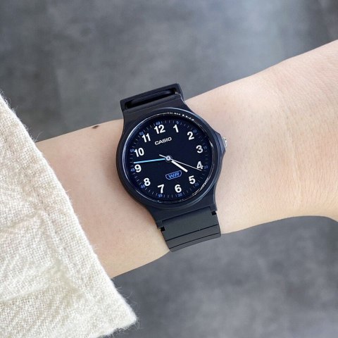 ZEGAREK DAMSKI CASIO LQ-24B-1BDF + BOX Casio