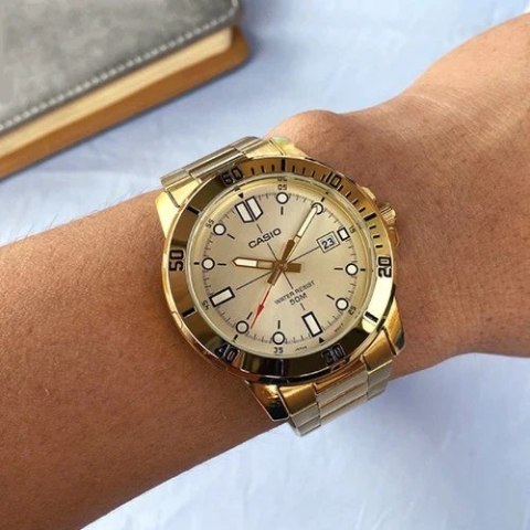 ZEGAREK MĘSKI CASIO MTP-VD01G-9E (zd185d) + BOX Casio