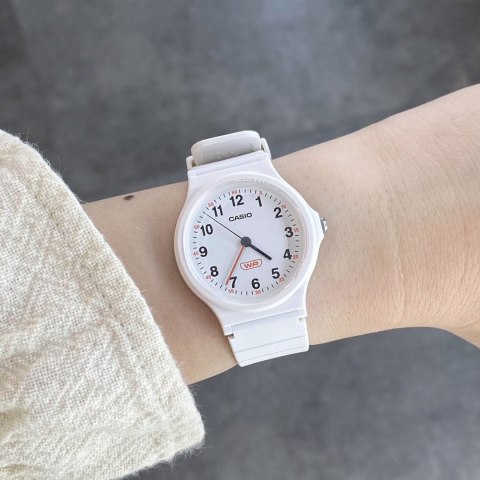 ZEGAREK DAMSKI CASIO LQ-24B-7BDF + BOX Casio