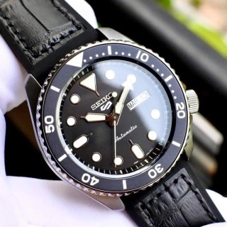 ZEGAREK MĘSKI SEIKO SRPD65K3 + BOX Seiko