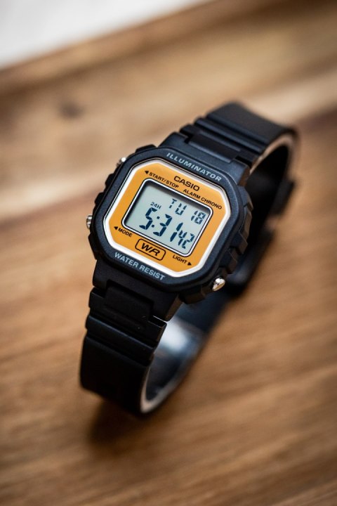 ZEGAREK DZIECIĘCY CASIO LA-20WH-9ADF + BOX Casio